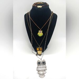 OWL Jewelry Lot! 3 Necklaces, 1 Bracelet Very Good To Excellent